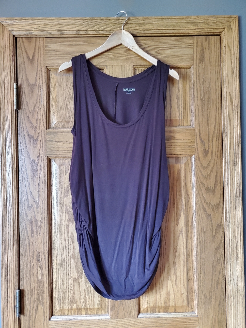Lane Bryant Plum/Brown Fitted Ruched Side Tank. 22/24.